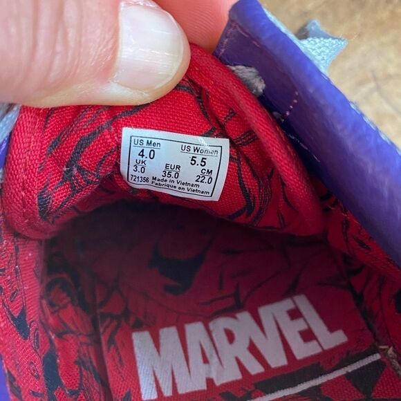 COLLECTOR’S Vans Old Skool Marvel What The Avengers suede low top sneakers - Picture 7 of 13